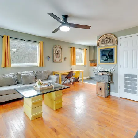 Quaint Kingsport Apartment Near Greenbelt Trail!